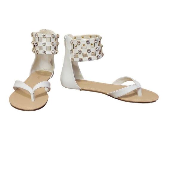 Shoe Dazzle Dackota Flat Sandals - Picture 6 of 13